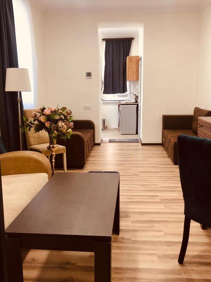 Hasi Hotel Jermuk Ngoại thất bức ảnh