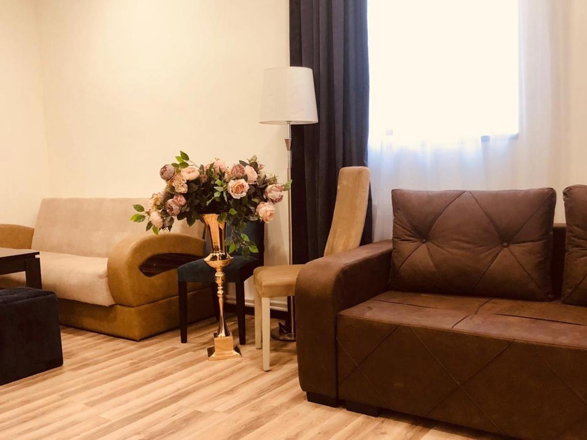 Hasi Hotel Jermuk Ngoại thất bức ảnh